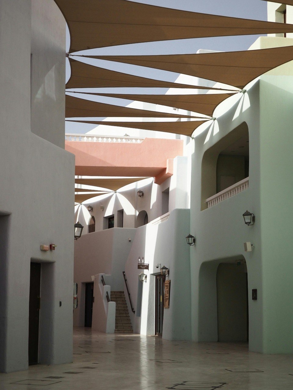 Private walking tour through traditional alleys in Old Doha — photo 9